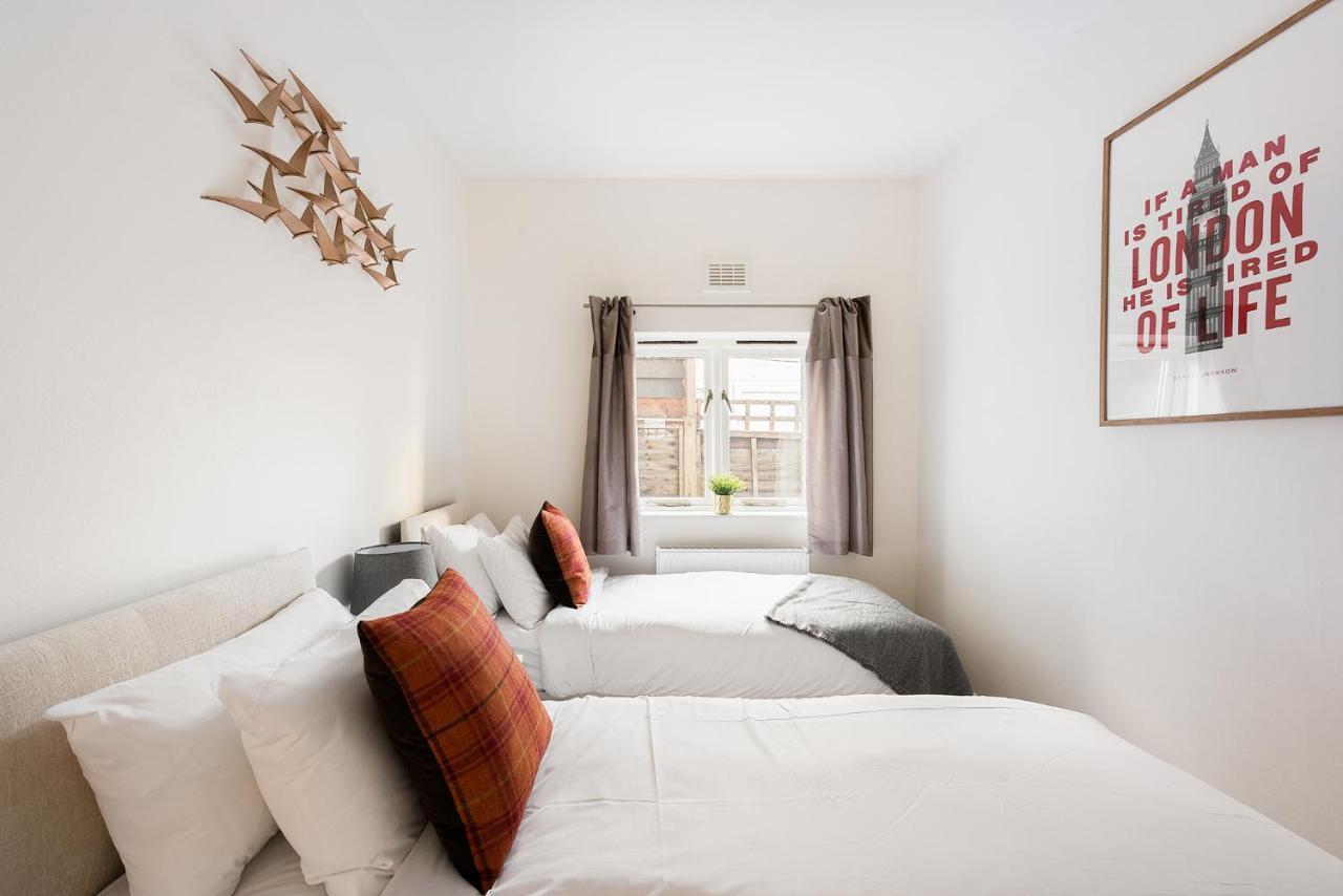 Heart Of Ealing Apartment With Garden Londra Dış mekan fotoğraf