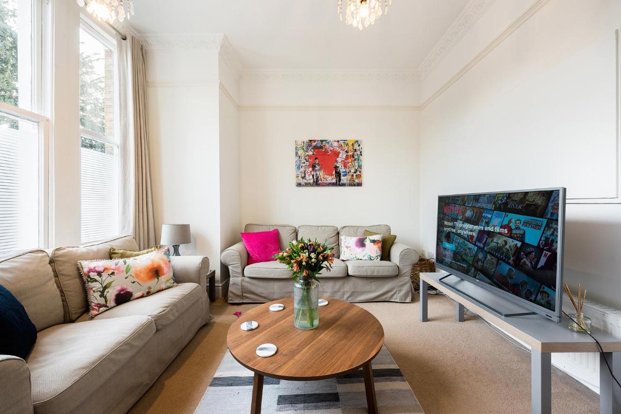 Heart Of Ealing Apartment With Garden Londra Dış mekan fotoğraf