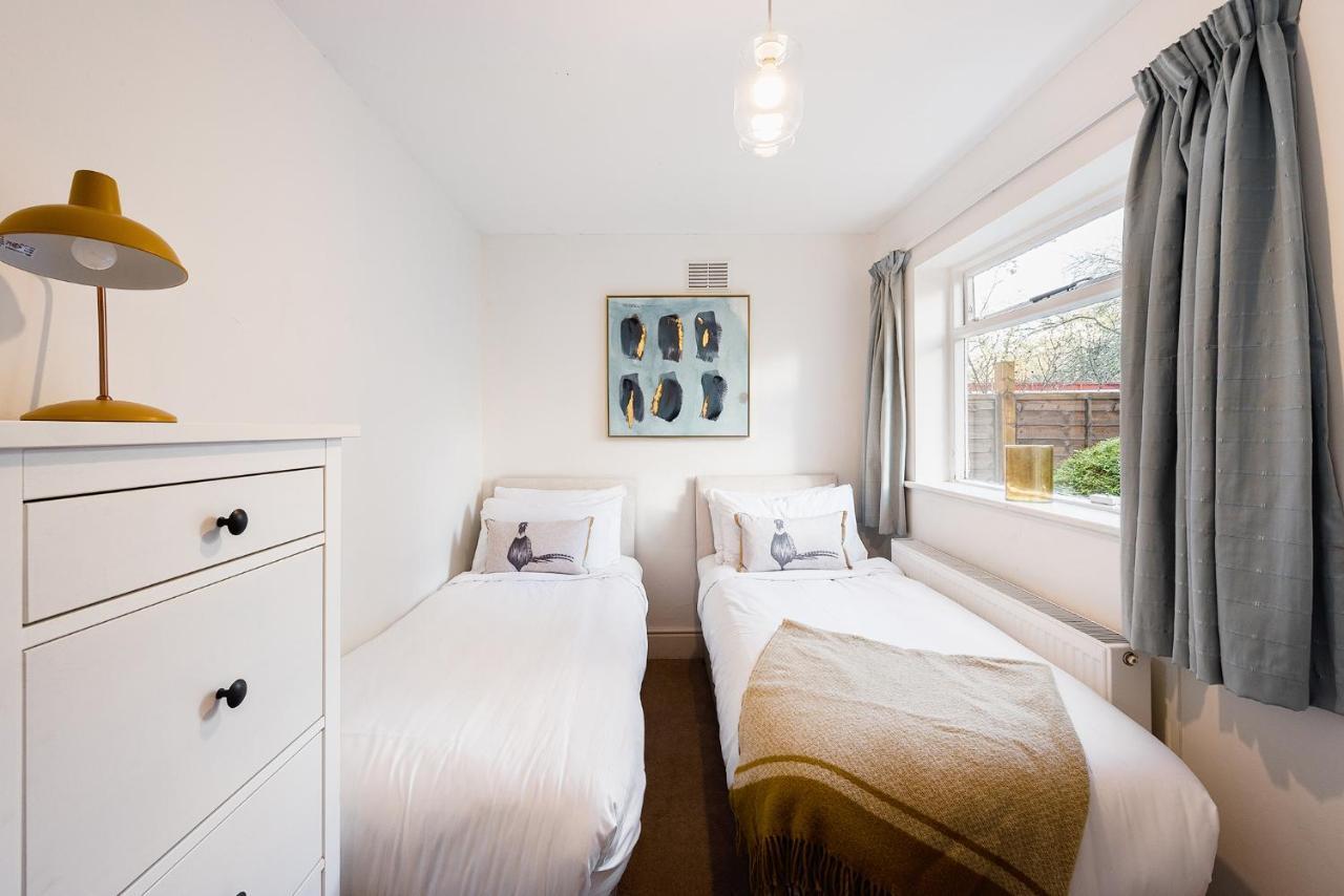Heart Of Ealing Apartment With Garden Londra Dış mekan fotoğraf