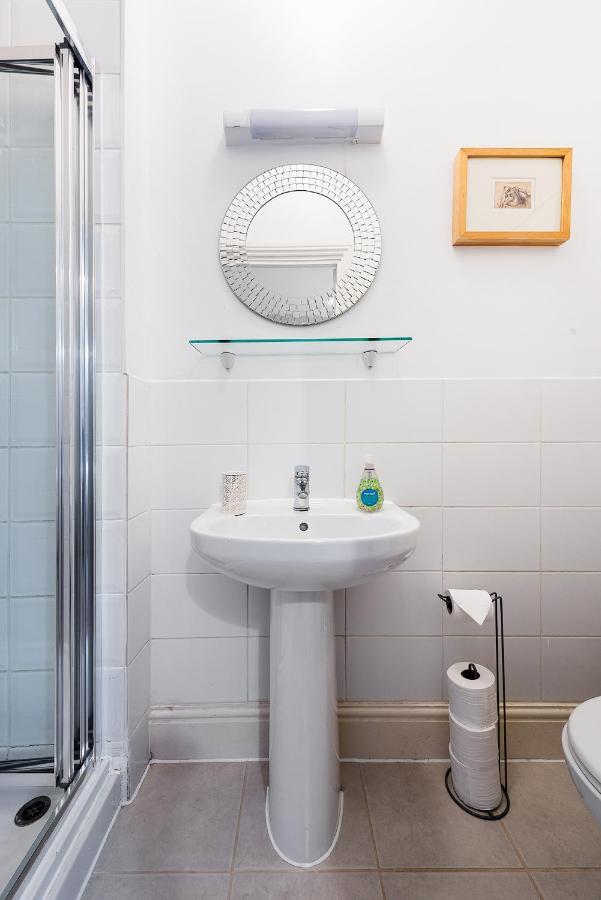 Heart Of Ealing Apartment With Garden Londra Dış mekan fotoğraf