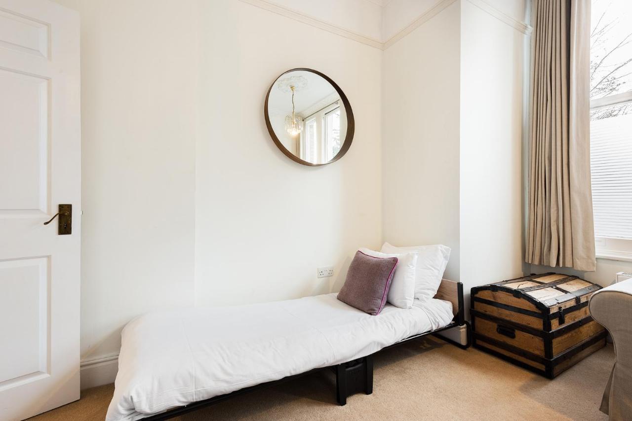 Heart Of Ealing Apartment With Garden Londra Dış mekan fotoğraf