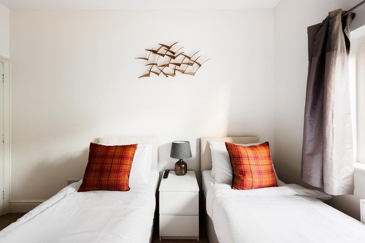 Heart Of Ealing Apartment With Garden Londra Dış mekan fotoğraf