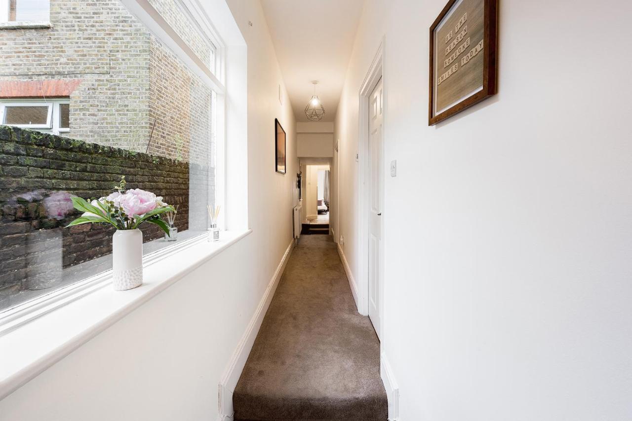 Heart Of Ealing Apartment With Garden Londra Dış mekan fotoğraf